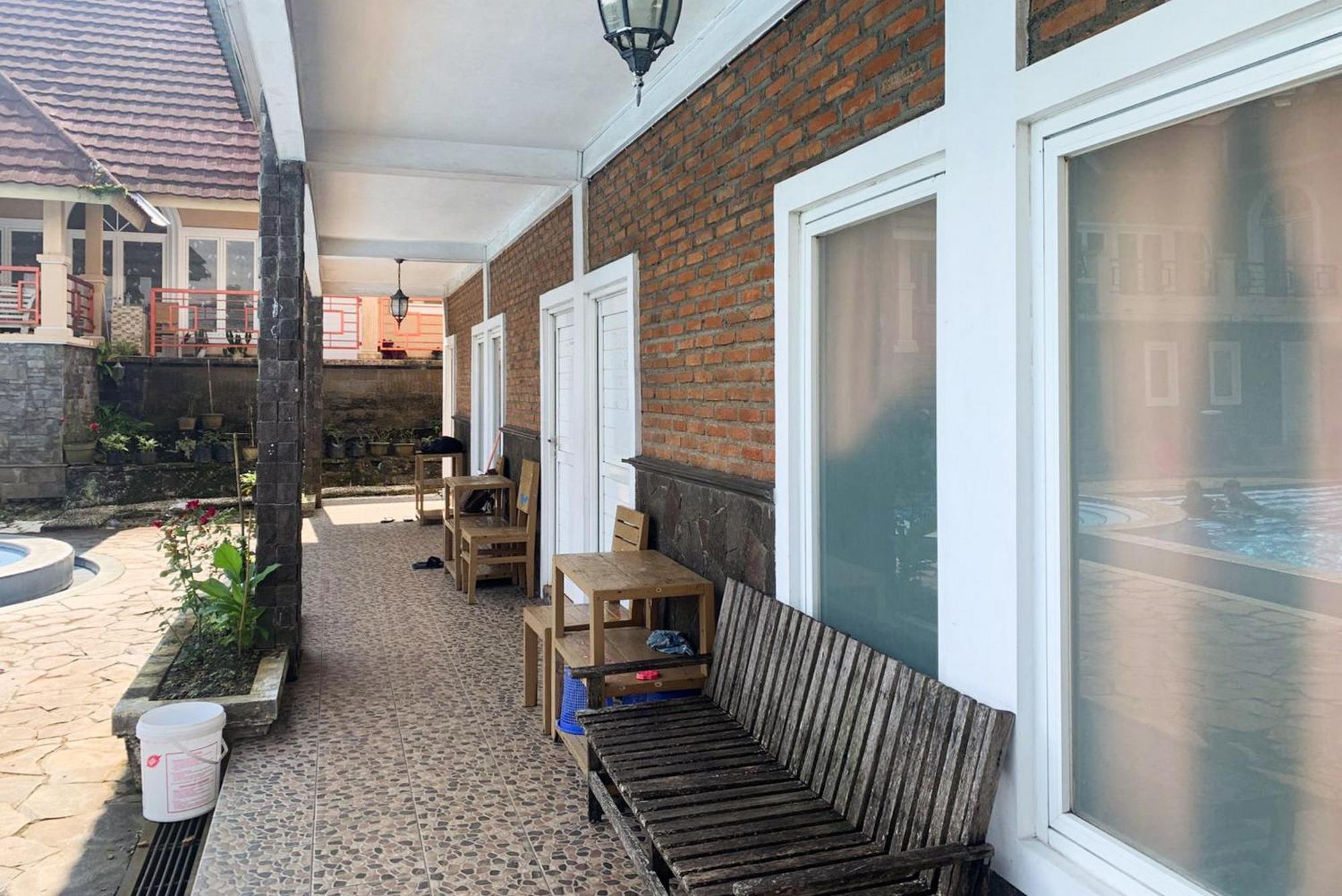 Urbanview Hotel Villa Q Gisting Bandjarnegeri Bagian luar foto