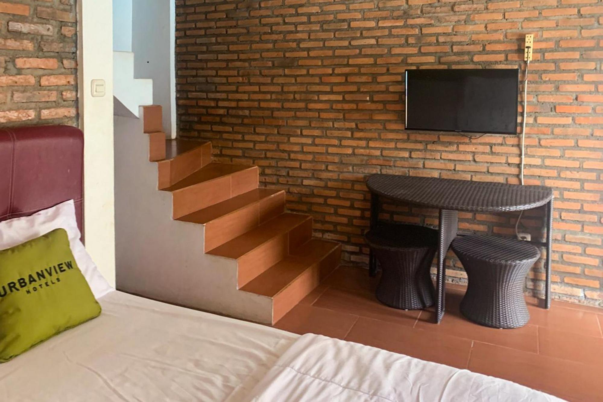 Urbanview Hotel Villa Q Gisting Bandjarnegeri Bagian luar foto