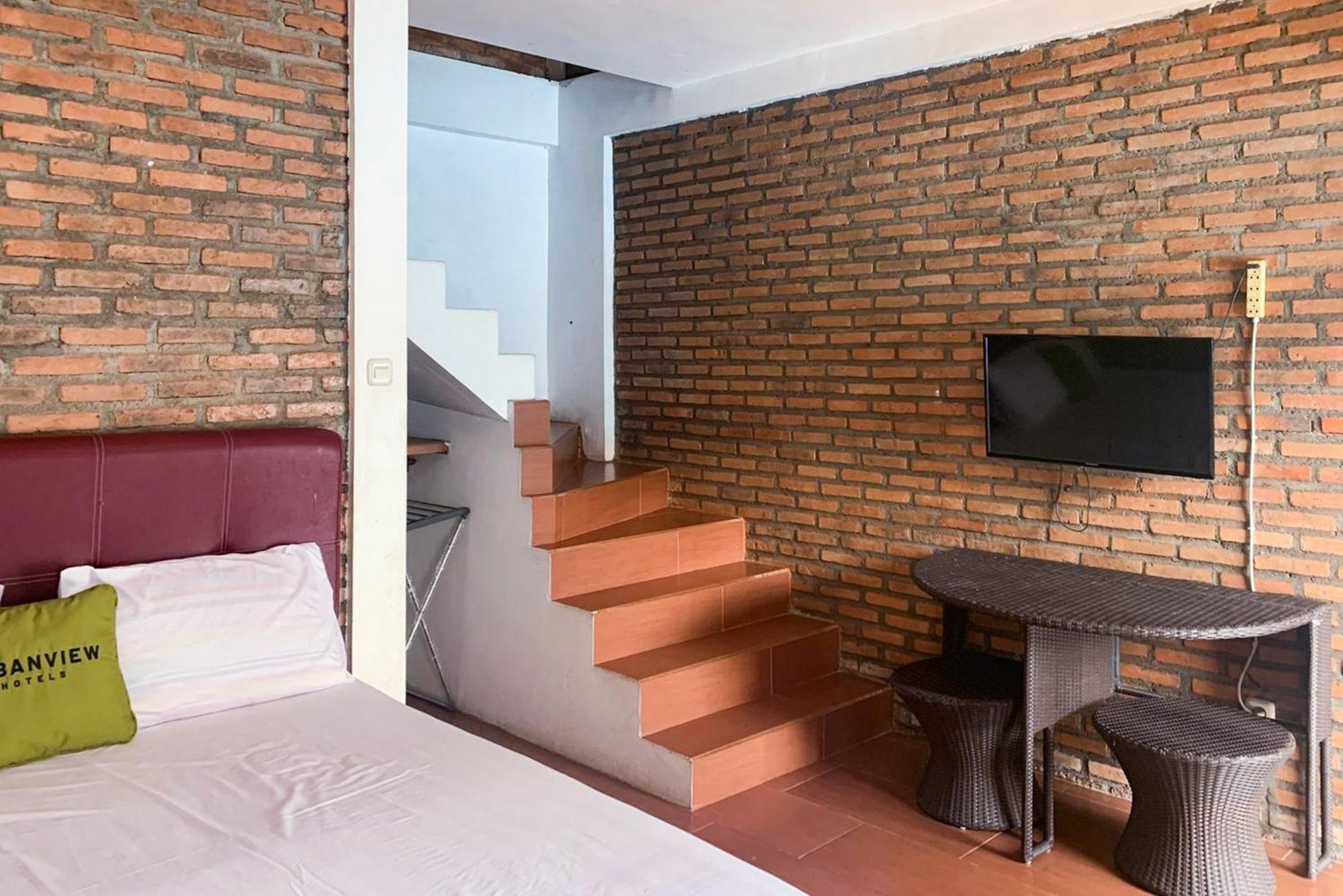 Urbanview Hotel Villa Q Gisting Bandjarnegeri Bagian luar foto
